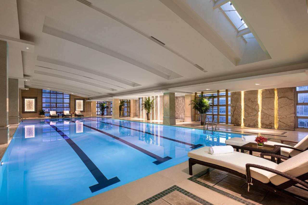 Crowne Plaza Shanghai Nanjing Road By Ihg Exterior photo The pool at the Mandarin Oriental, Beijing
