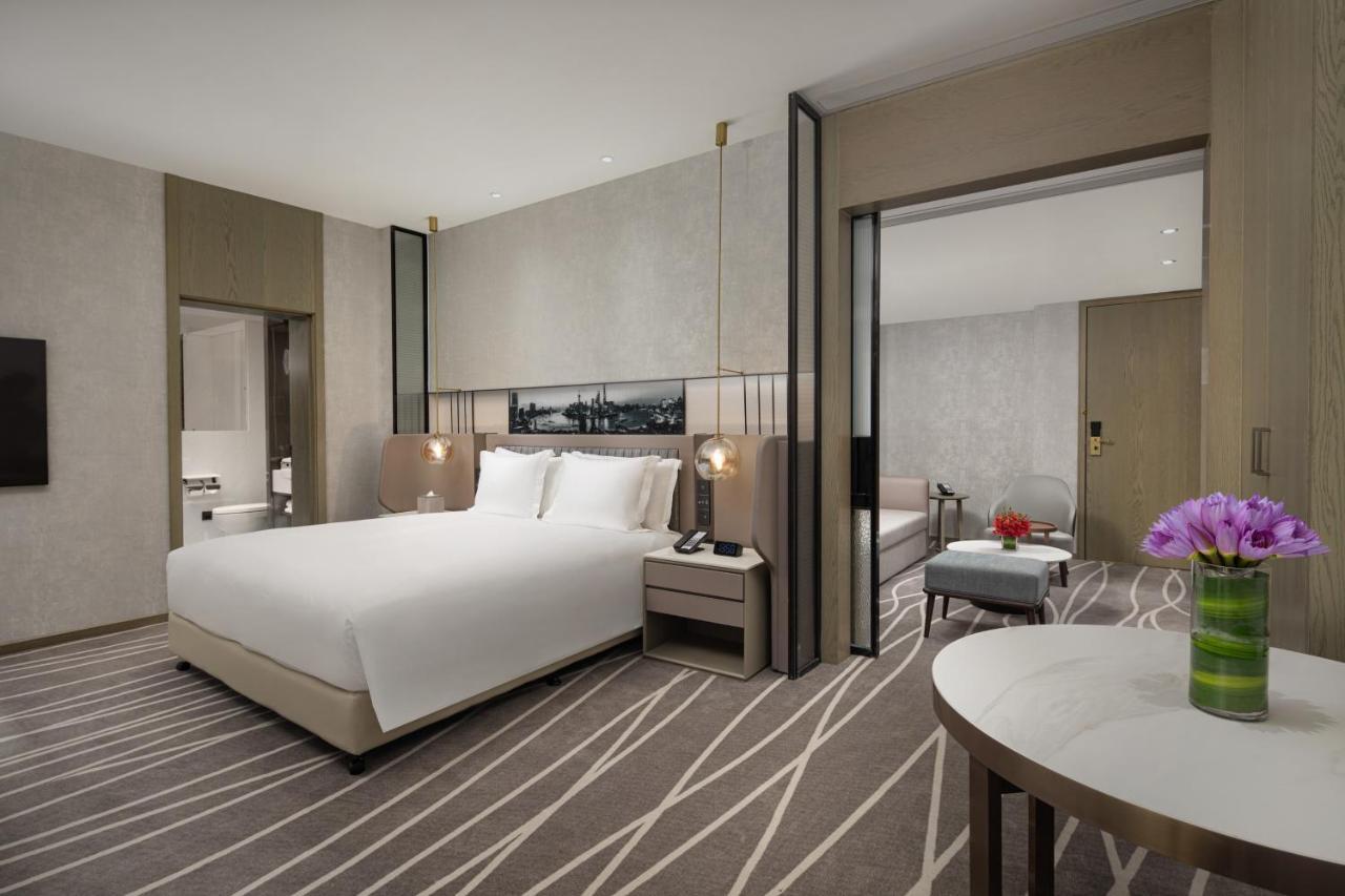 Crowne Plaza Shanghai Nanjing Road By Ihg Exterior photo