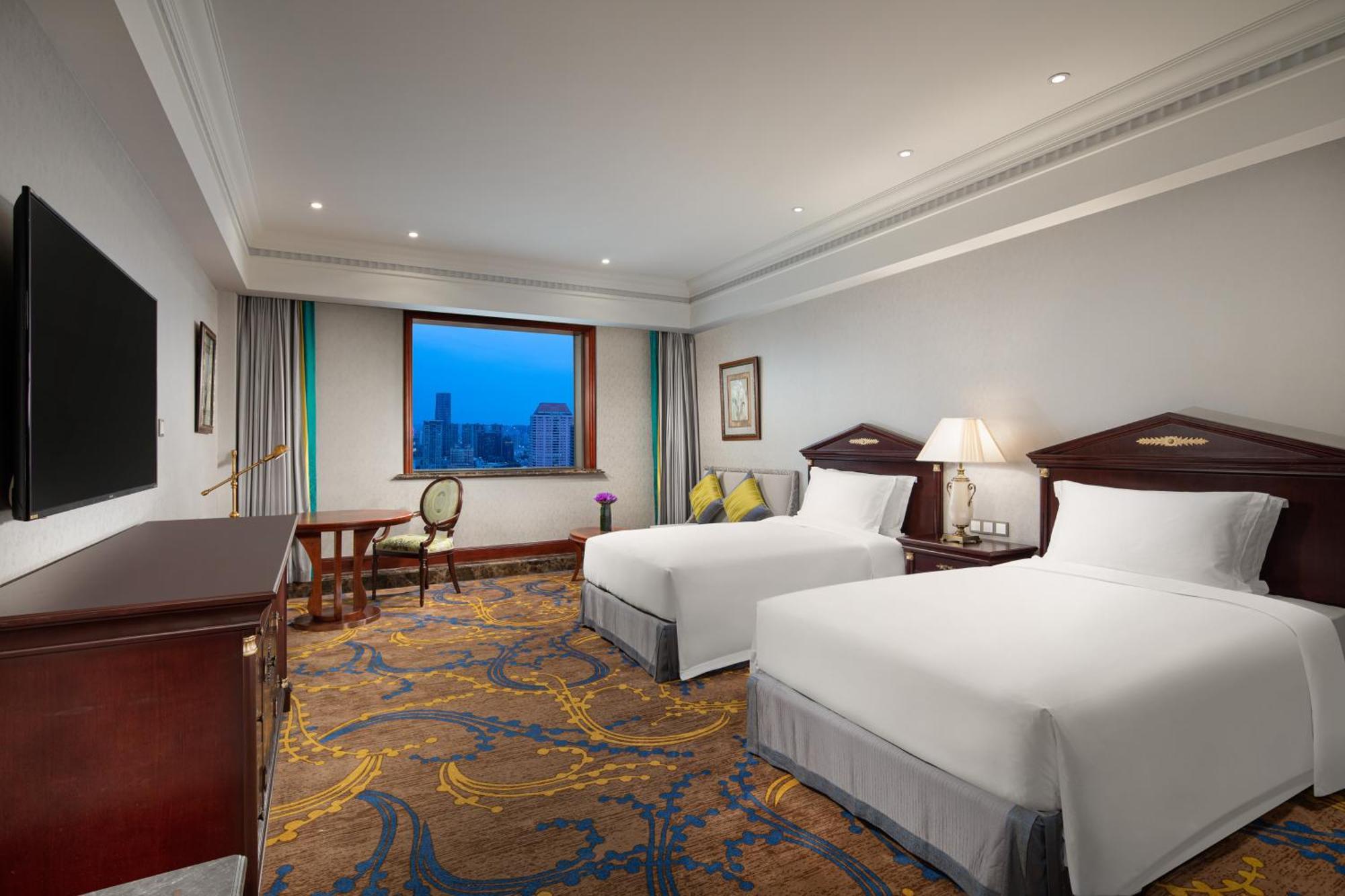 Crowne Plaza Shanghai Nanjing Road By Ihg Exterior photo